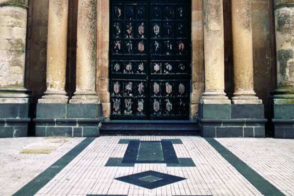 pavimento-pietra-lavica-16