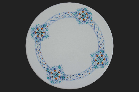 tavolo-circolare-geometria-floreale