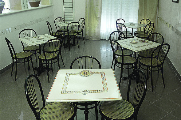 tavoli-quadrati-arredo